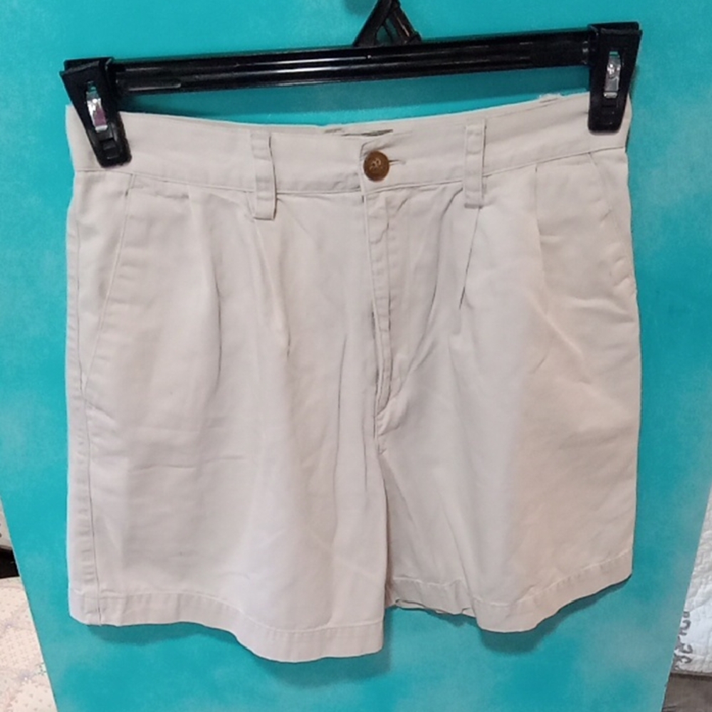 (506) GAP Cream High-Rise Pleated Women's Shorts